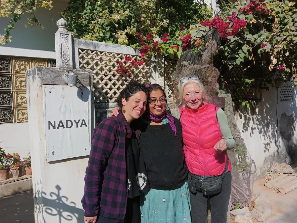 Nadya Homestay For Female & Family Džajpur Exteriér fotografie