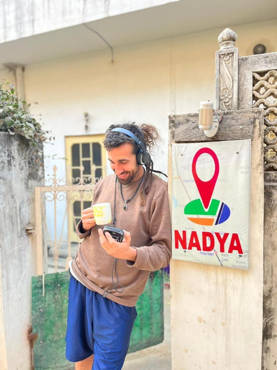 Nadya Homestay For Female & Family Džajpur Exteriér fotografie
