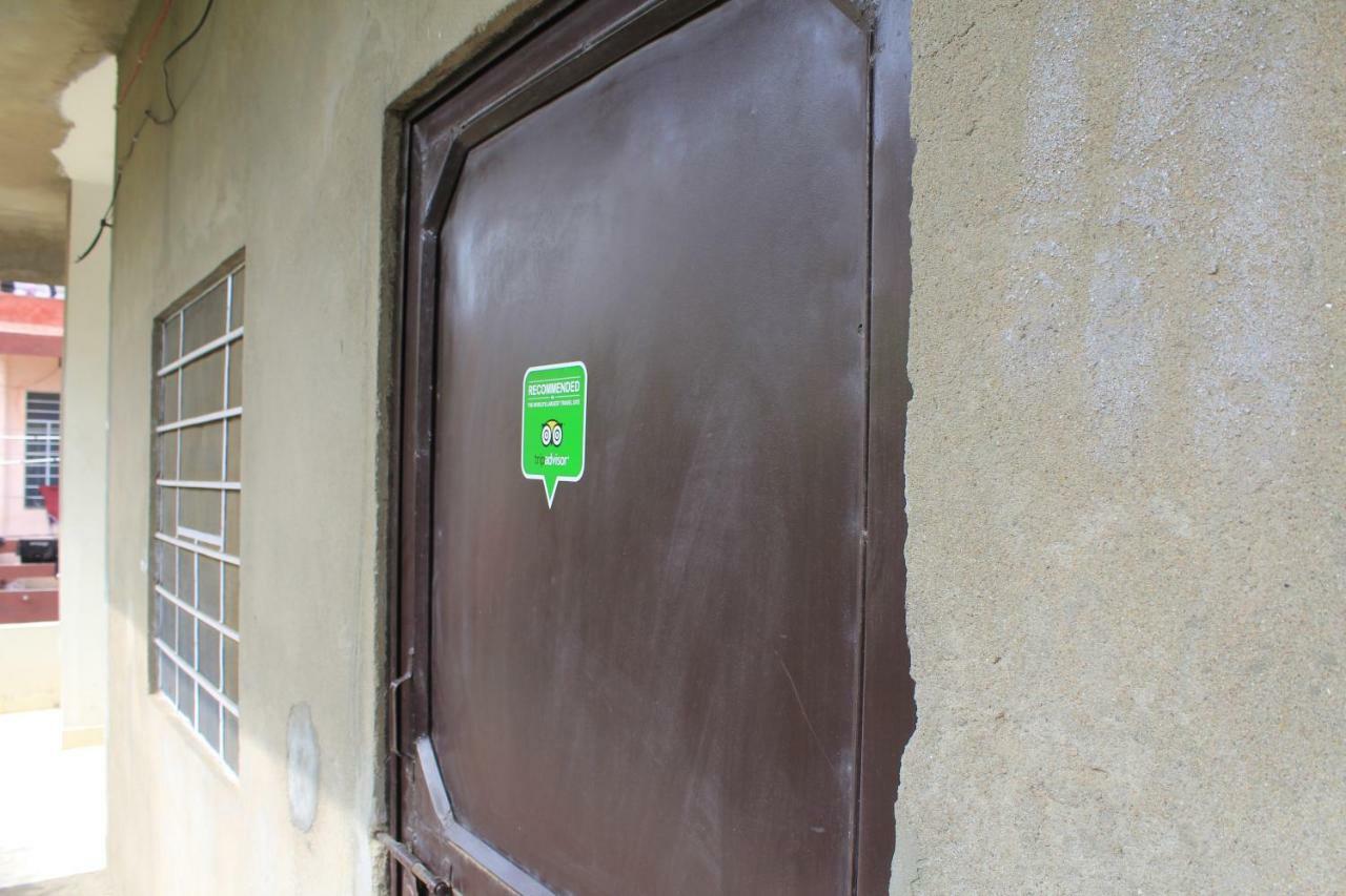 Nadya Homestay For Female & Family Džajpur Exteriér fotografie